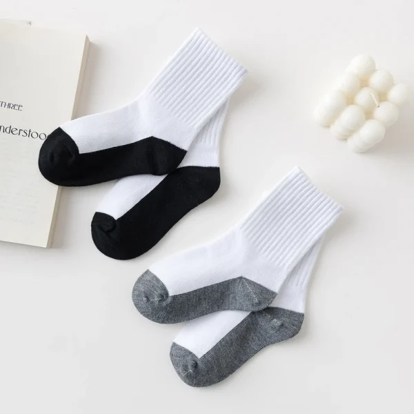 5 paia/lotto Autunno Inverno Bambini Calzini di cotone Bambini Adolescenti Moda Nero Bianco Per 1-12 anni Studente Calore Neonata Ragazzo Calzini 3
