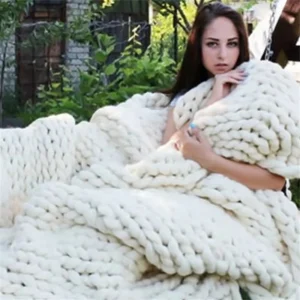 Coperta lavorata a maglia grossa fatta a mano in filato spesso di lana Coperta lavorata a maglia voluminosa Calda coperta invernale per divano letto Decorazioni per la casa Coperte 1