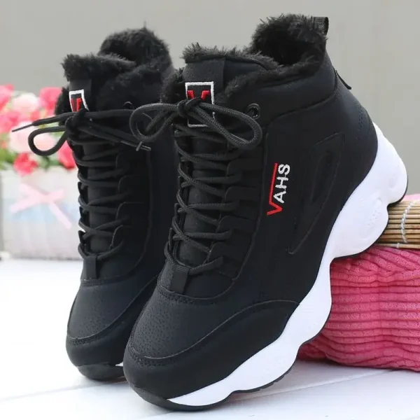 Nuove scarpe da ginnastica da donna con suola spessa invernali calde più scarpe di cotone in velluto scarpe da donna con plateau antiscivolo che aumentano l'altezza stivali da neve 3