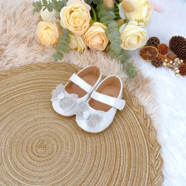 Scarpe casual Mary Jane con decorazione bowknot con strass carini per neonate, scarpe da passeggio leggere e antiscivolo per la primavera e l'autunno 3