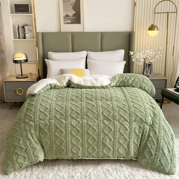 Nuove coperte invernali calde Super addensate per letti coperte ponderate in Cashmere di agnello artificiale piumino morbido e soffice 3