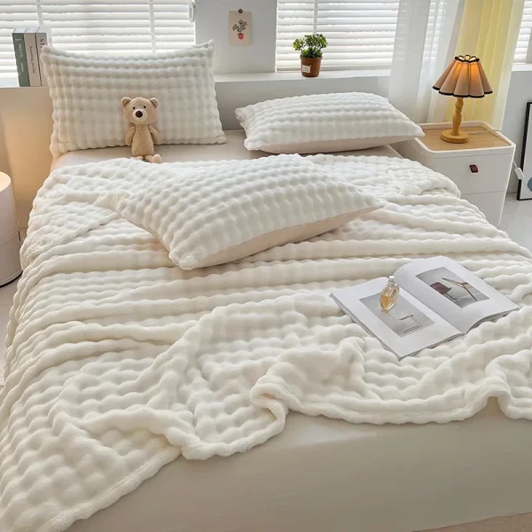 Coperta in velluto a bolle ispessito solido Coperta per divano in flanella super morbida e accogliente Coperta singola doppia per pisolino da ufficio Scialle per aria condizionata 3