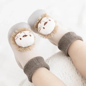 Scarpe calzino per bambini per l'inverno stili animali in cotone spesso scarpe da pavimento per bambini carine antiscivolo primi camminatori 0-3 anni regali di natale 1