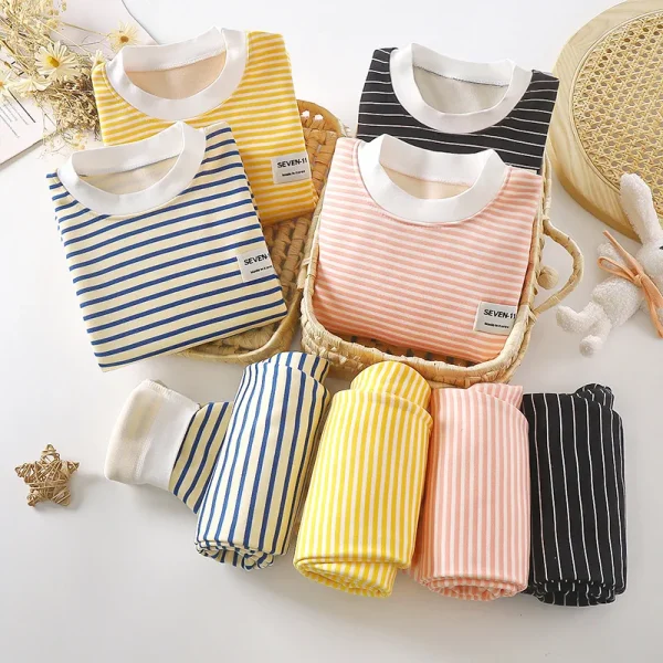 Set da passeggio per bambini di 0-5 anni, set di biancheria intima a righe da uomo e da donna, comodo abbigliamento per la casa 4