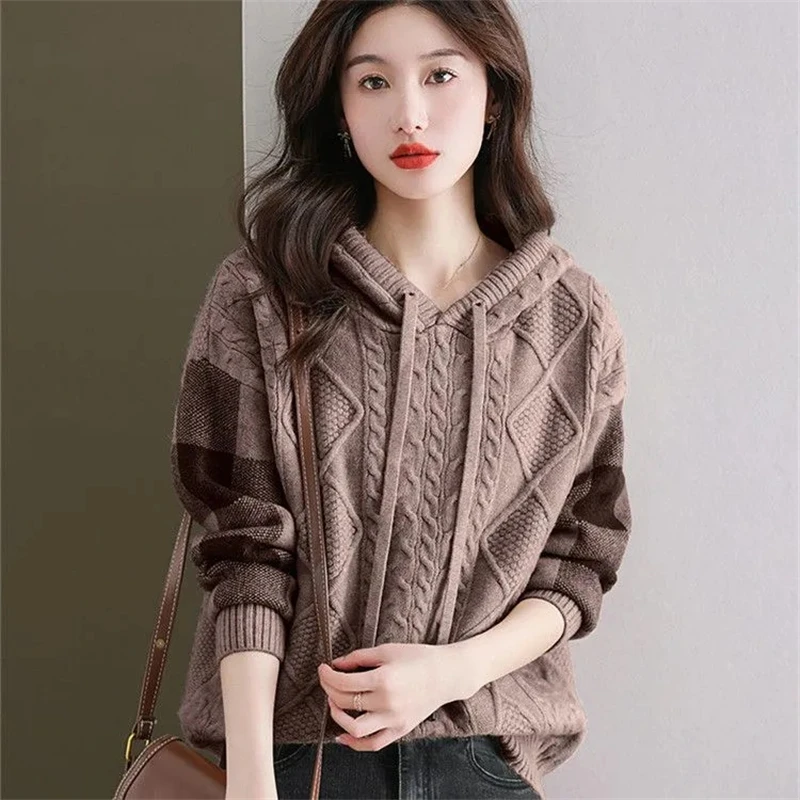 Maglione pullover da donna 2025 Nuovo autunno inverno Riduzione dell'età Maglione femminile versatile con cappuccio Indossa una camicia sottile da donna che tocca il fondo 4