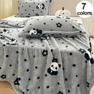 Coperta di flanella stampata Panda coccolone-Super morbida e calda, adorabile peluche per decorazioni per la casa, perfetta per coccole giocose 1