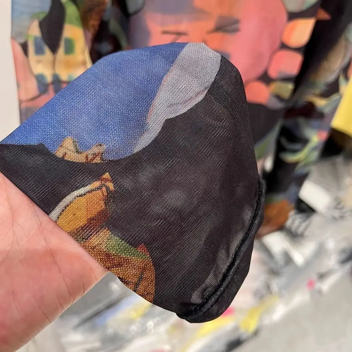 Stile europeo Stampa Tie-Dye Pizzo Moda Protezione solare Estate da donna Nuova camicia con copertura ampia Top leggero 5