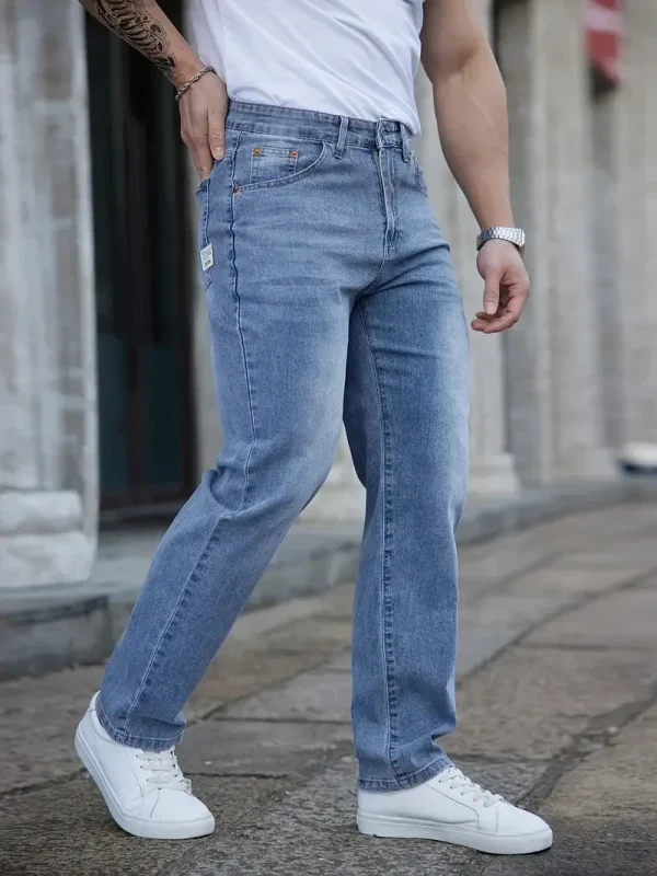 Jeans larghi elasticizzati da uomo sottili estivi 2025 Pantaloni in denim dritti casual da lavoro con ricamo in vita elastica Stile classico maschile 5