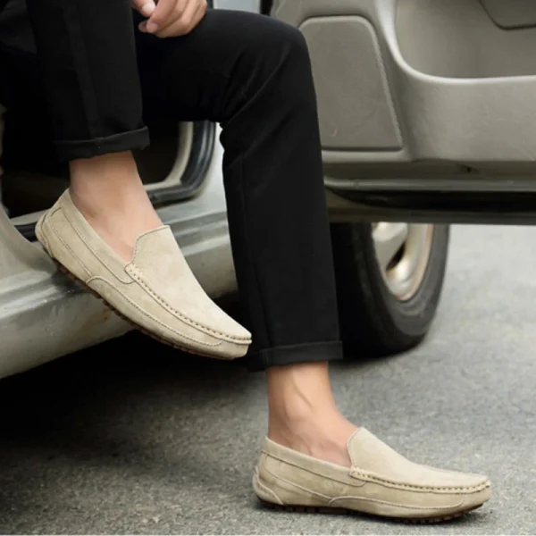Mocassini da uomo in pelle scamosciata di lusso 2024 scarpe casual da uomo scarpe da barca fatte a mano da uomo slipon scarpe da guida mocassini maschili Zapatos 5