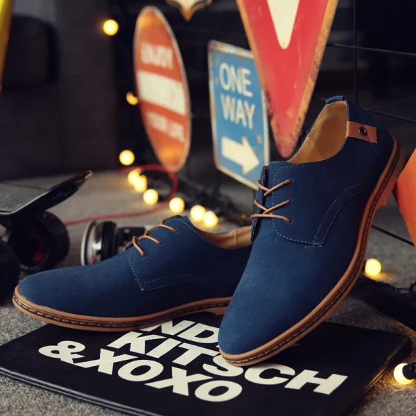 2024 Scarpe da uomo in pelle scamosciata primaverile Scarpe casual Oxford Sneakers classiche Calzature comode Scarpe eleganti Appartamenti di grandi dimensioni 3