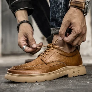 2025 Scarpe da uomo Inghilterra Trend Casual Scarpe da sposa in vera pelle maschile Scarpe piatte di lusso di alta qualità con Oxford comode 1