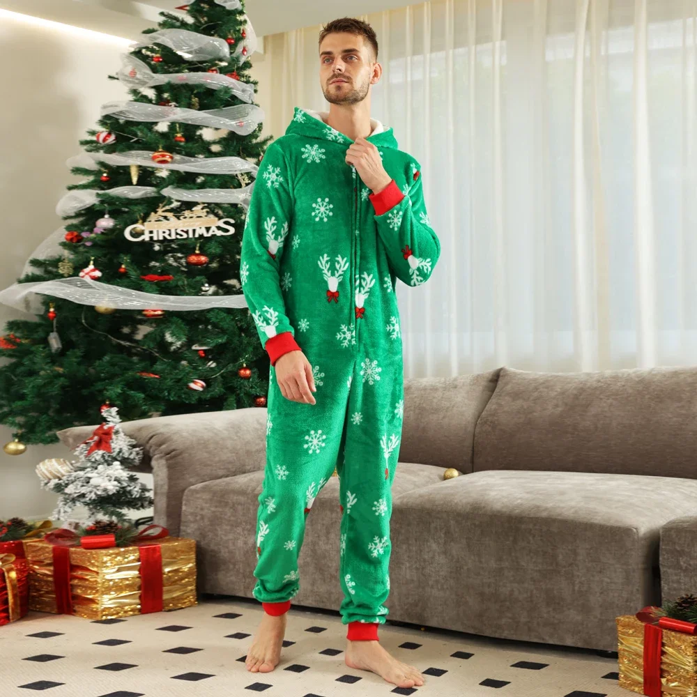 2025 Nuovo vestito coordinato natalizio pagliaccetto per uomo donna bambino pigiama di flanella verde di lusso set morbido vestiti caldi pigiama look natalizio 4