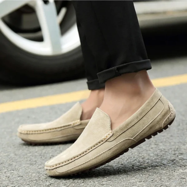 Mocassini da uomo in pelle scamosciata di lusso 2024 scarpe casual da uomo scarpe da barca fatte a mano da uomo slipon scarpe da guida mocassini maschili Zapatos 4