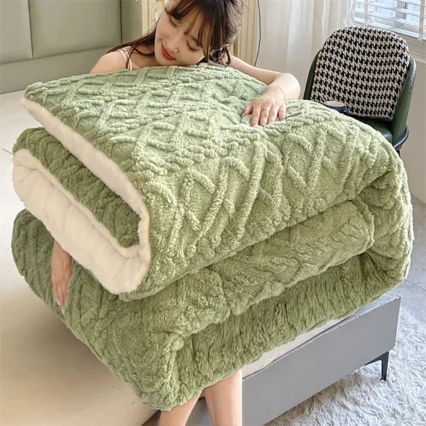 Piumino spesso in lana d'agnello Coperta trapuntata in velluto a doppia faccia Trapuntata in cashmere Caldo piumino invernale in peluche Singolo doppio Queen Size 6