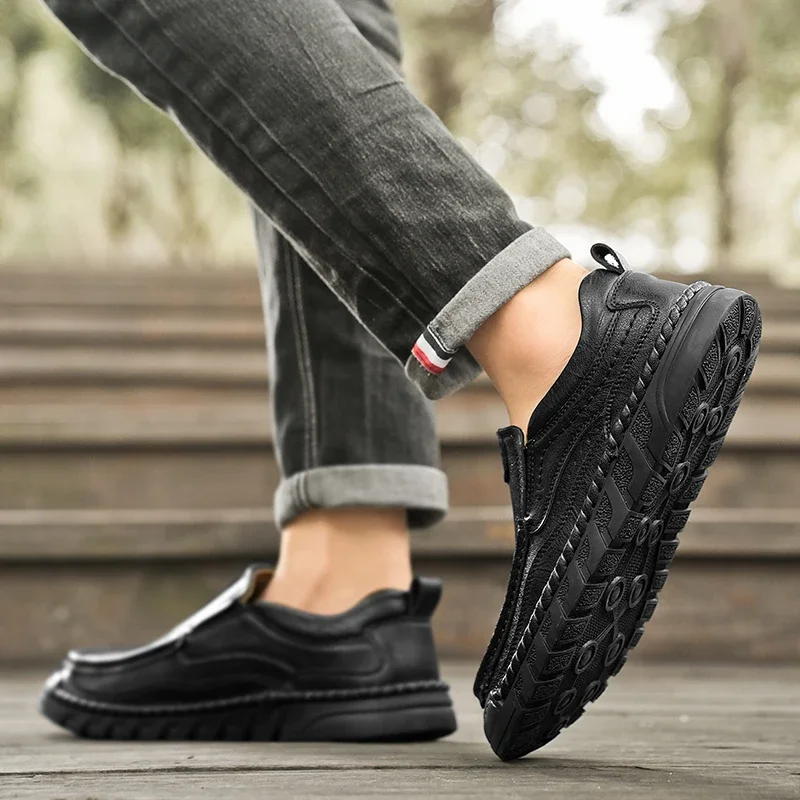 Nuovi uomini di moda scarpe casual mocassini in pelle fatti a mano scarpe da uomo comode mocassini piatti in pelle crosta di qualità sneakers da uomo 5