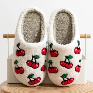 Simpatiche pantofole piccole ciliegie da donna soffici ciliegie pelliccia peluche scarpe da casa camera da letto femminile comode diapositive piatte per la casa novità 1
