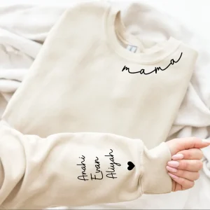 Felpa mamma personalizzata con nome per bambini sulla manica, felpa mamma personalizzata regalo per la sua felpa, regalo di natale per la mamma 1