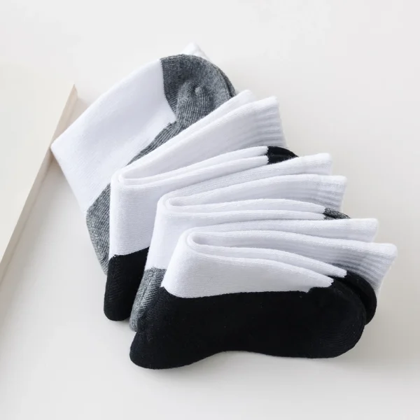 5 paia/lotto Autunno Inverno Bambini Calzini di cotone Bambini Adolescenti Moda Nero Bianco Per 1-12 anni Studente Calore Neonata Ragazzo Calzini 4