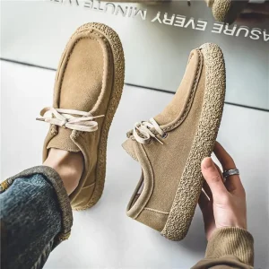 Mocassini casual in pelle scamosciata da uomo Mocassini classici retrò Suola morbida antiscivolo Durevoli da uomo per esterni Scarpe da guida da passeggio per uomo 1