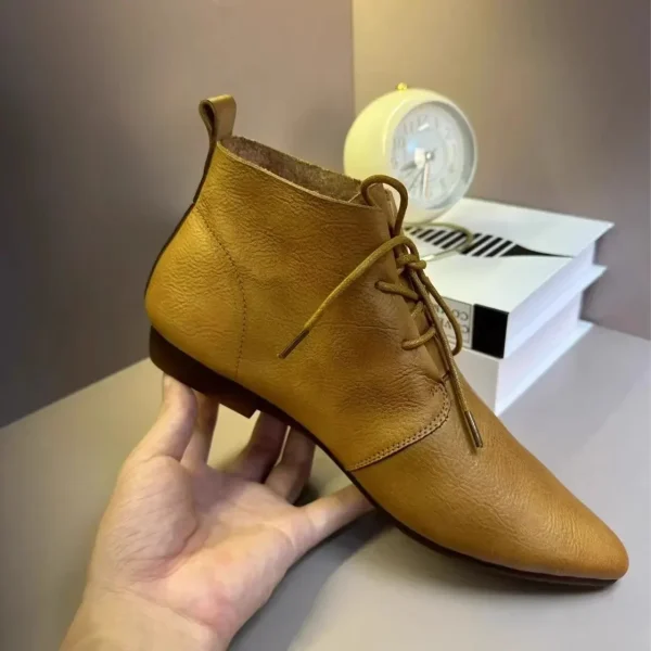 2024Stivali corti piatti da donna Lace Up Stivaletti da moto con punta a punta Autunno femminile Suola morbida Scarpe casual Botas De Mujer 2