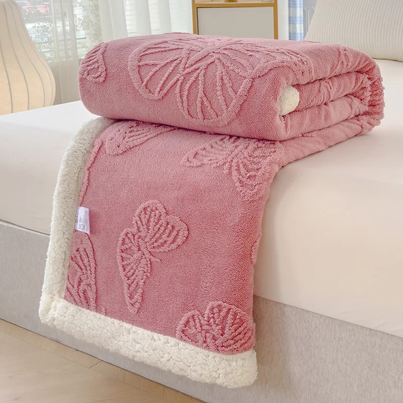 Coperta in pile jacquard Taf a farfalla con squisita farfalla 3D Coperte autunnali in finta lana d'agnello calda e spessa per divano letto 1