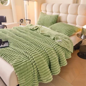 Coperta in velluto di coniglio multifunzionale di colore solido di lusso leggero, flanella calda e spessa invernale utilizzata per la coperta del soggiorno della camera da letto 1