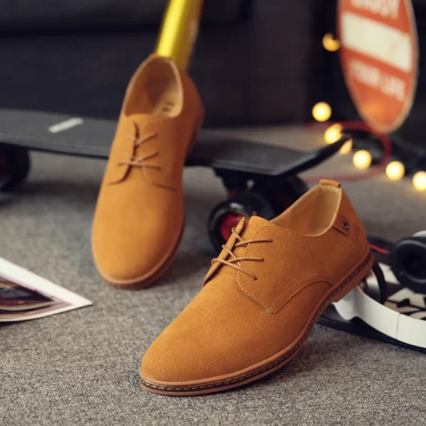 2024 Scarpe da uomo in pelle scamosciata primaverile Scarpe casual Oxford Sneakers classiche Calzature comode Scarpe eleganti Appartamenti di grandi dimensioni 5