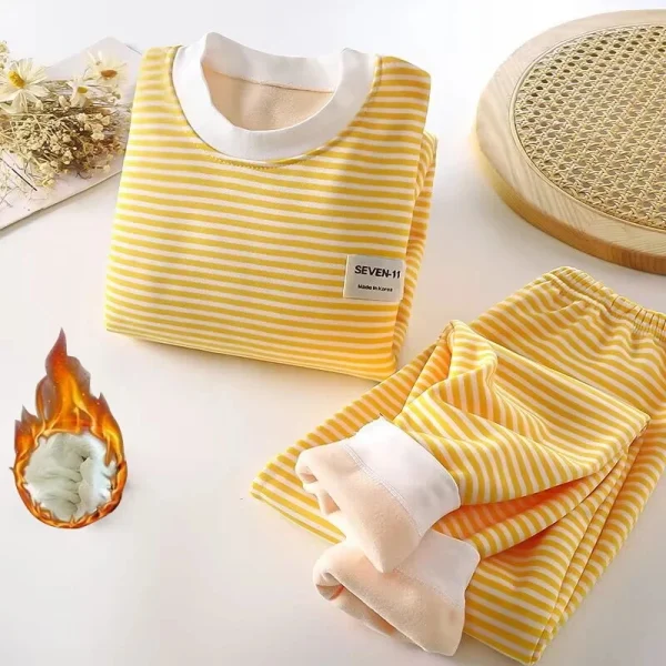 Set da passeggio per bambini di 0-5 anni, set di biancheria intima a righe da uomo e da donna, comodo abbigliamento per la casa 3