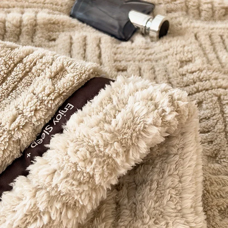 Nuova coperta in pile autunno inverno a metà lato morbida e soffice coperta da letto per maternità e bambini calda e traspirante coperta per divano 5