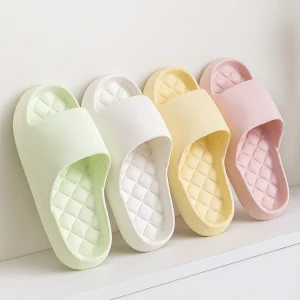 Pantofole da donna pantofole da casa per amanti della schiuma EVA pantofole da bagno antiscivolo Super leggere estive pantofole da interno carine multicolori 1