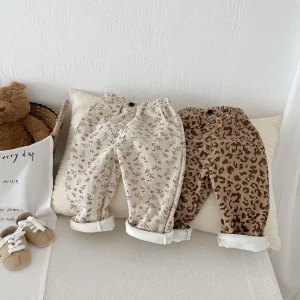 Inverno 0-5Y Neonati maschi Pantaloni di velluto a coste Foderato in pile Stampa floreale leopardata Pantaloni a gamba larga Caldi morbidi Abbigliamento per bambini 1