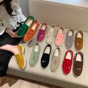 Mocassini da passeggio primaverili Scarpe basse da donna Retro Pelle scamosciata Nappa in metallo Slip On Scarpe pigre Ciabatte Scarpe da guida Mocassini causali 1