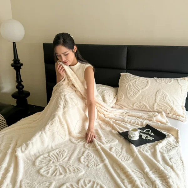 Coperta da letto quattro stagioni in peluche jacquard Tafu con farfalle squisite farfalle 3D, morbide e confortevoli, calde coperte per divano per letto 4