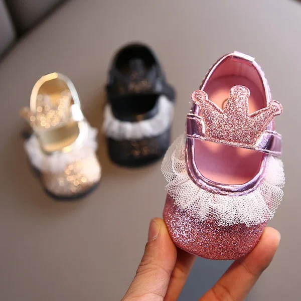 2023 moda estiva neonato scarpe da bambino rosa scarpe con fondo in tessuto antiscivolo ragazza elegante traspirante per il tempo libero scarpe da prima camminata per bambini 2
