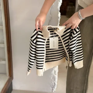 Maglione per bambini 2024 autunno nuove ragazze dei ragazzi moda cardigan lavorato a maglia a righe semplici cappotto con cerniera per bambini semplice allentato 1