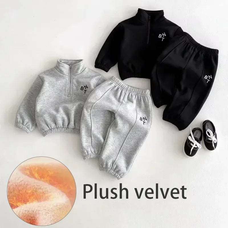 Inverno Baby Boy 2 pezzi Set di vestiti in velluto solido in pile per bambini Mezza cerniera Set gonna in pelliccia + pantaloni da jogging Ragazze Tuta sportiva 2