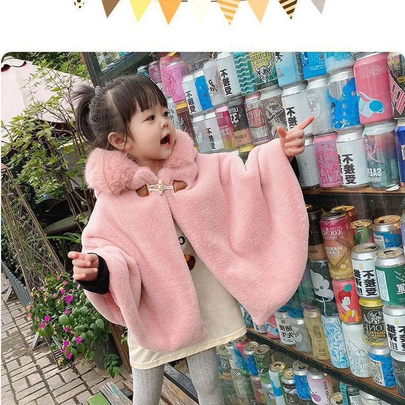 Imitazione Pelliccia Neonata Mantello Autunno Inverno Colore Solido Infantile Del Bambino Collo di Pelliccia Mantello Con Cappuccio Per 1-7Y Bambini Caldo Outwear Top 6