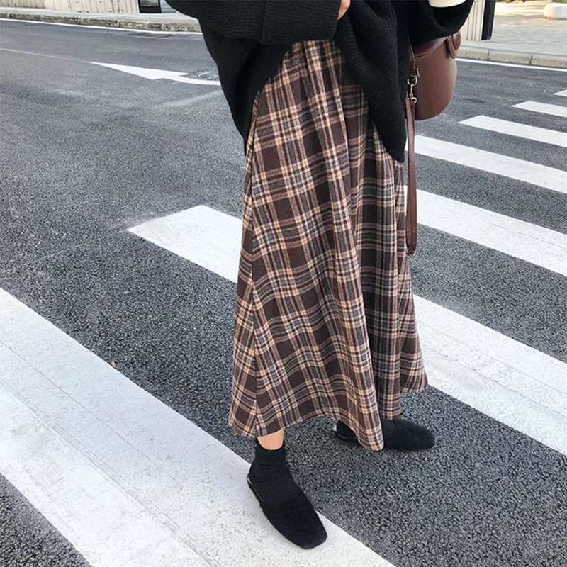 Gonne scozzesi alla moda per donna Autunno Inverno Vita alta Abbigliamento vintage chic Donna Una linea Gonne longuette Abiti casual femminili Novità 2
