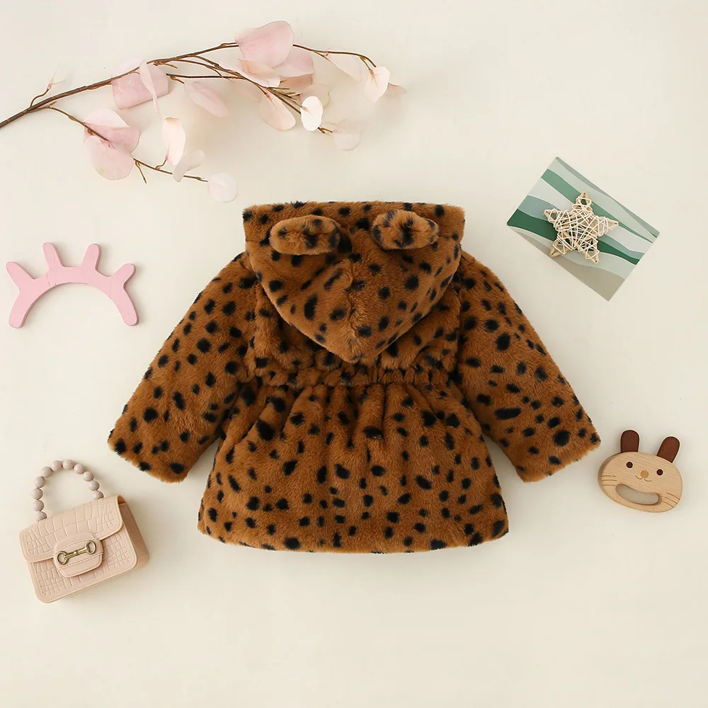 Cappotto da bambina Autunno/Inverno Stampa leopardata Giacca da ragazza calda con cappuccio Orecchie carine Capispalla per bambini Vestiti invernali per bambini 3