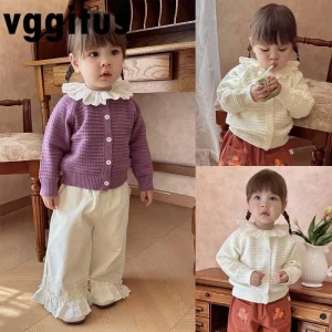 Cardigan lavorato a maglia con colletto in pizzo vintage per bambina abbottonato morbido cappotto maglione a maniche lunghe per bambini autunno inverno capispalla D5248 1