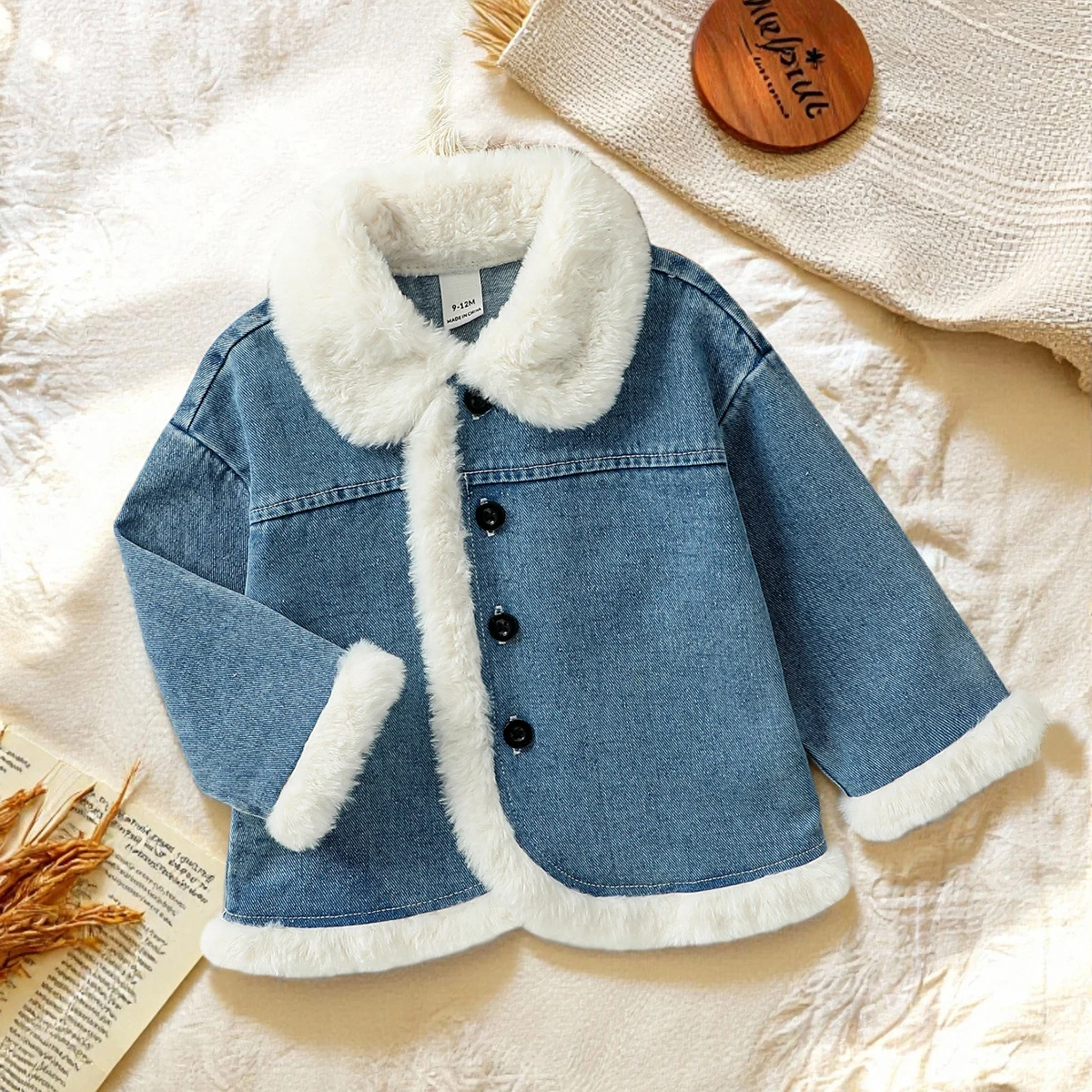2025 Nuovo Inverno Neonate Giacca di jeans in pile con bottoni Vestiti Ragazze del bambino Addensare Cappotto caldo Capispalla moda cool 1-3Y 1