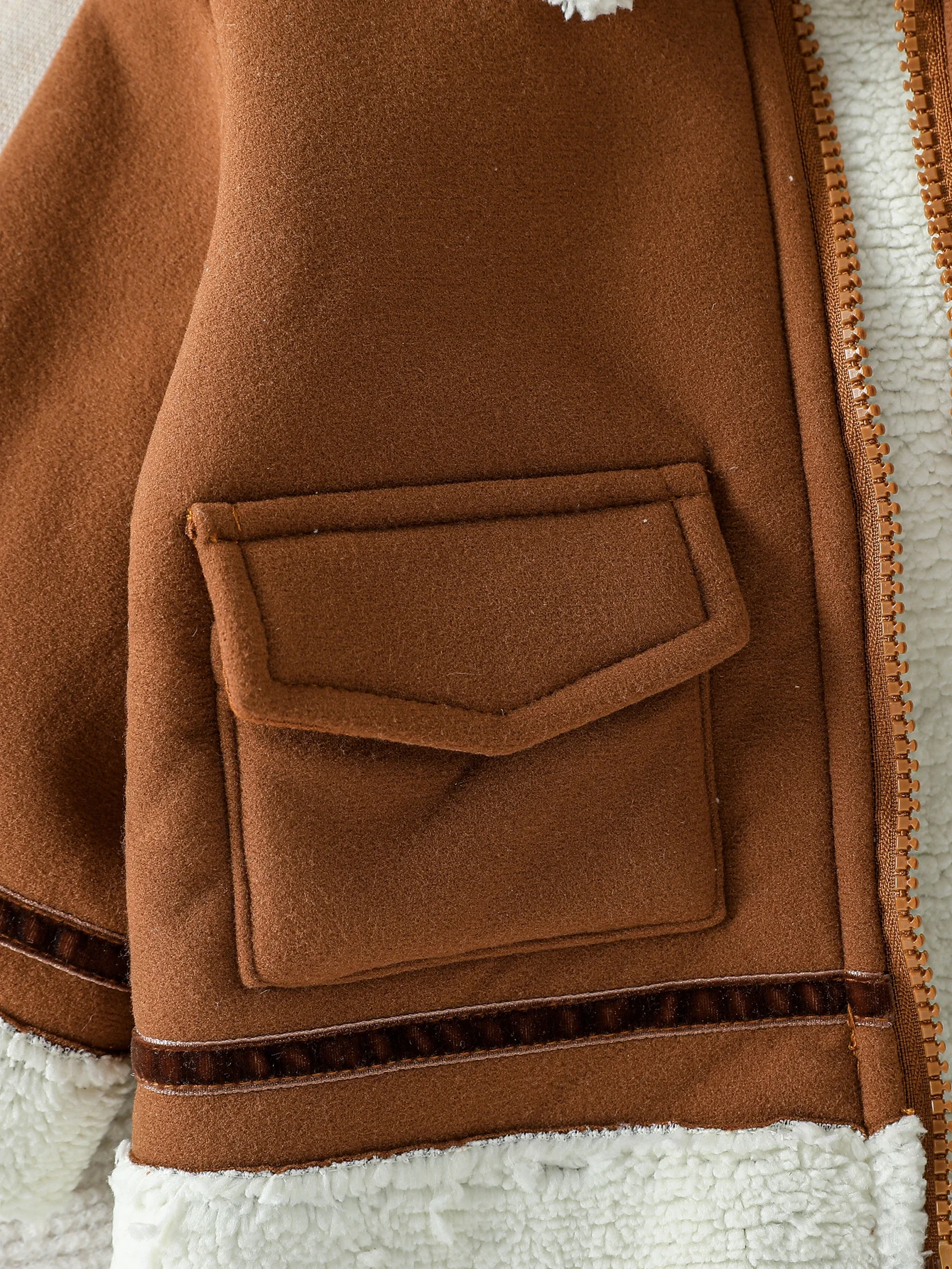 2025 Neonati maschi Autunno Inverno Manica lunga Giacche calde Moda Capispalla in pile Coreano Spessore cerniera per 1-3 anni Cappotto di vestiti 3