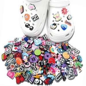 Ciondoli per scarpe casuali da 10-200 pezzi, accessori per decorazioni per scarpe in PVC per Natale, compleanno, festa, spille per scarpe regalo per uomini e donne 1