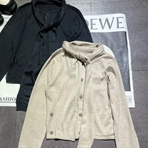 2025 cardigan lavorato a maglia casual caldo e delicato sulla pelle dei nuovi arrivi dell'inizio dell'autunno delle donne 1