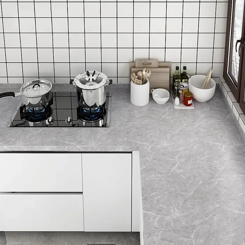 Carta da parati impermeabile autoadesiva in marmo da 20M per la parete della decorazione del bagno in stile moderno a prova di muffa dell'armadio da cucina 5