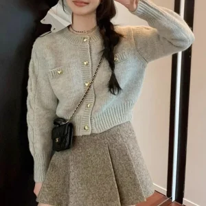 Maglione da donna cardigan girocollo casual Nuovi cappotti corti autunnali e invernali Giacca elegante lavorata a maglia casual allentata Abbigliamento da donna 1