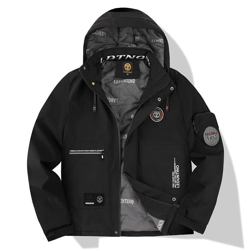 Giacca invernale da uomo Parker antivento con cappuccio Cappuccio rimovibile Distintivi ricamati multipli Giacca casual da esterno foderata calda e spessa 4