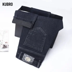 Autunno Inverno Nuovo Nero Moda di alta qualità Comfort Elastico Casual Jeans a gamba dritta da uomo Pantaloni lunghi Jeans da uomo Abbigliamento 1