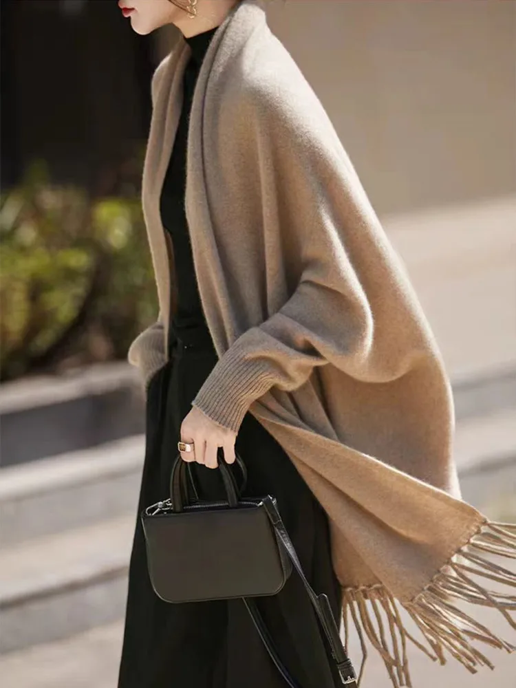 Scialle con nappa da donna alla moda Sciarpa in maglia di pura lana al 100% Stile coreano 2025 Autunno Inverno Cachemire di fascia alta Accessorio caldo ed elegante 4