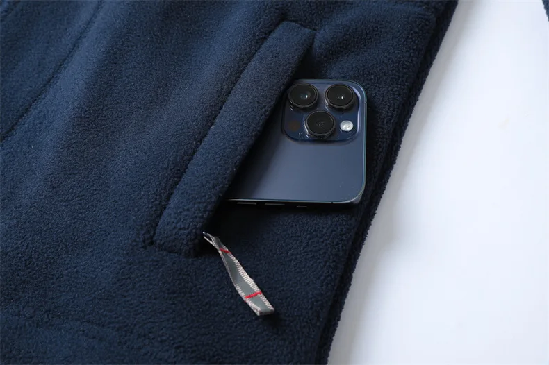 2024 Giacca in pile invernale di marca Giacca casual in lana ispessita da uomo Design di alta qualità Cappotto caldo con cappuccio moda Tuta da sci all'aperto 2